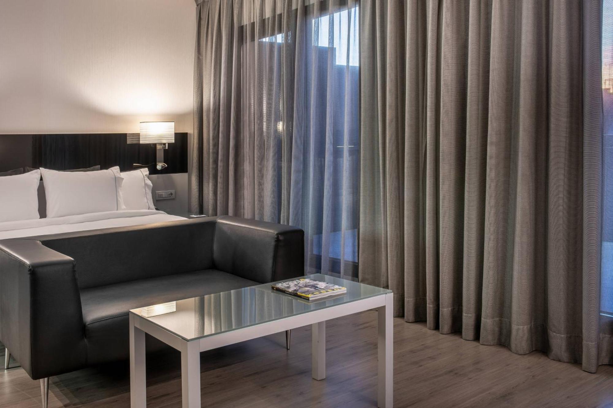 Ac Hotel Atocha By Marriott Madrid Exteriör bild