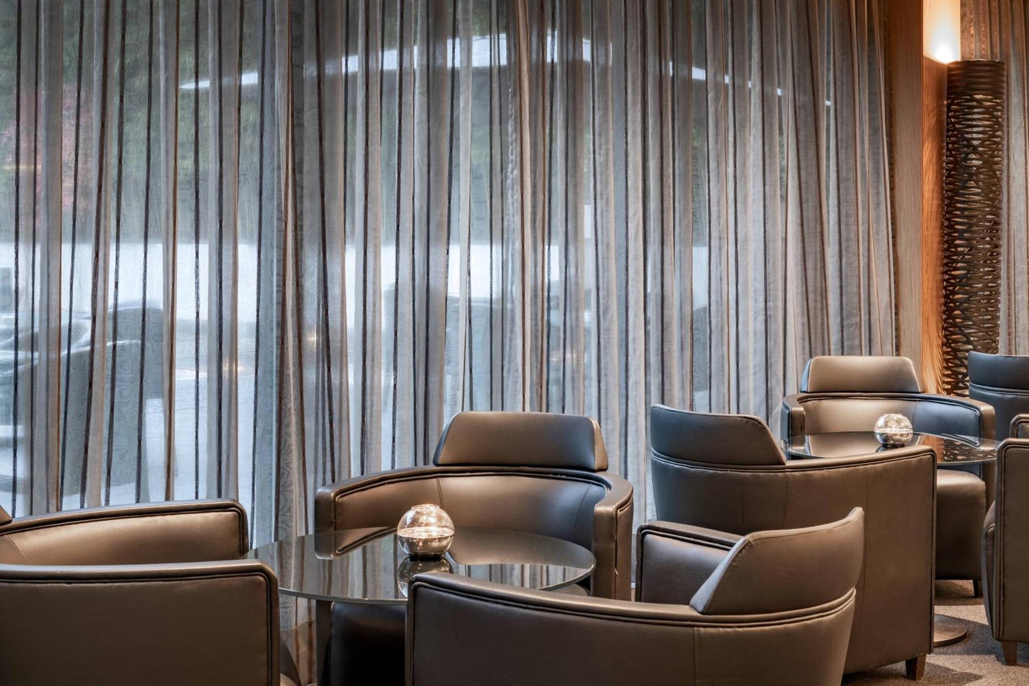 Ac Hotel Atocha By Marriott Madrid Exteriör bild