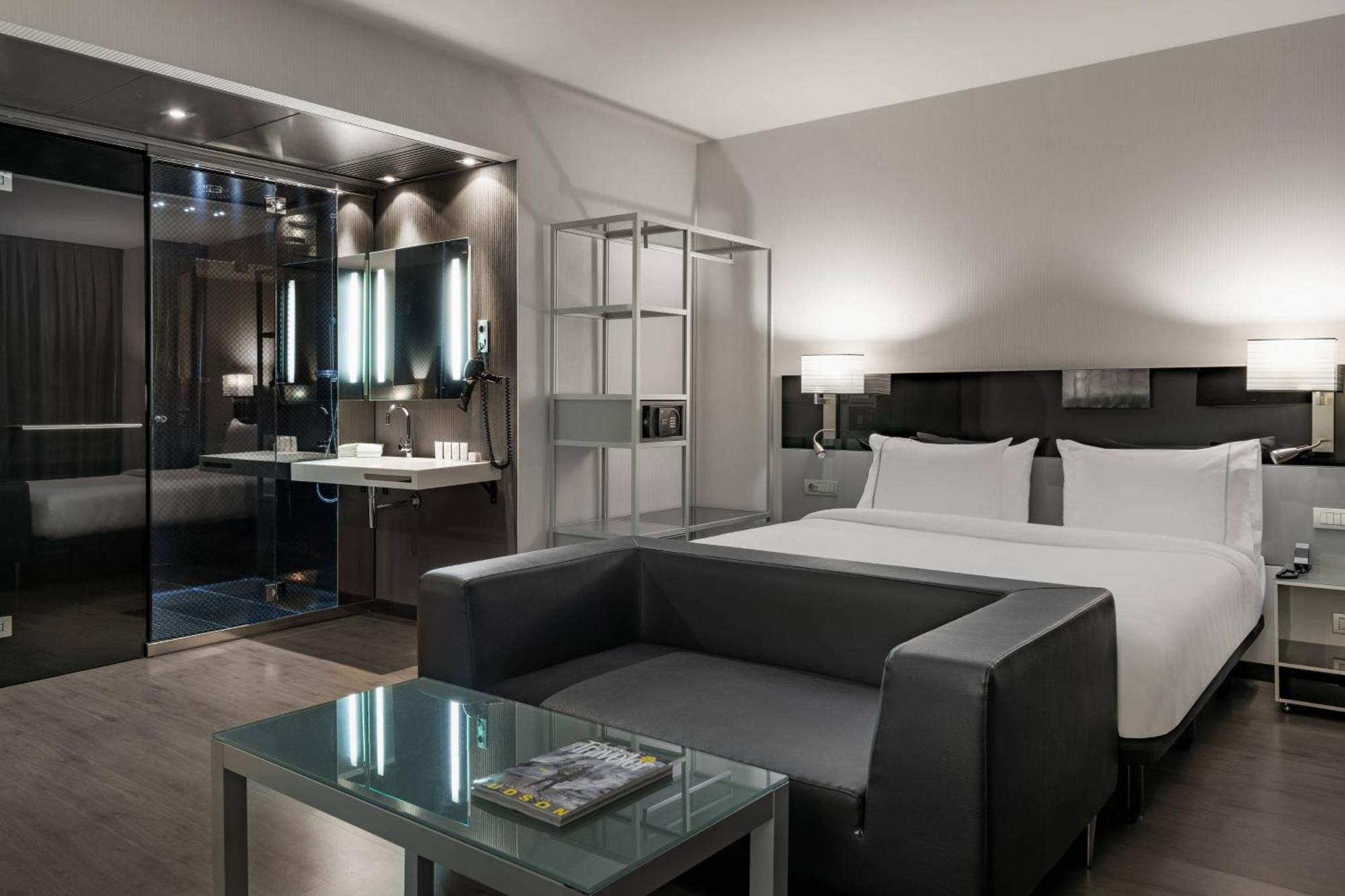 Ac Hotel Atocha By Marriott Madrid Exteriör bild