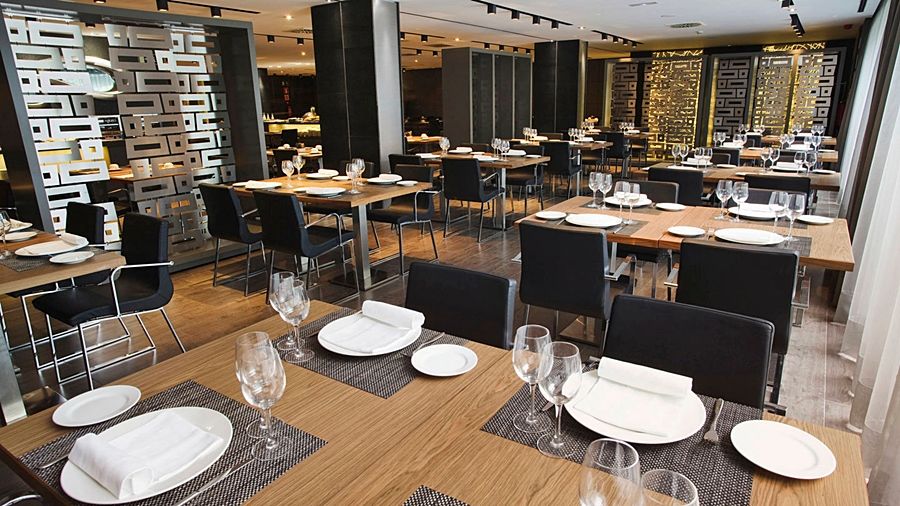 Ac Hotel Atocha By Marriott Madrid Exteriör bild